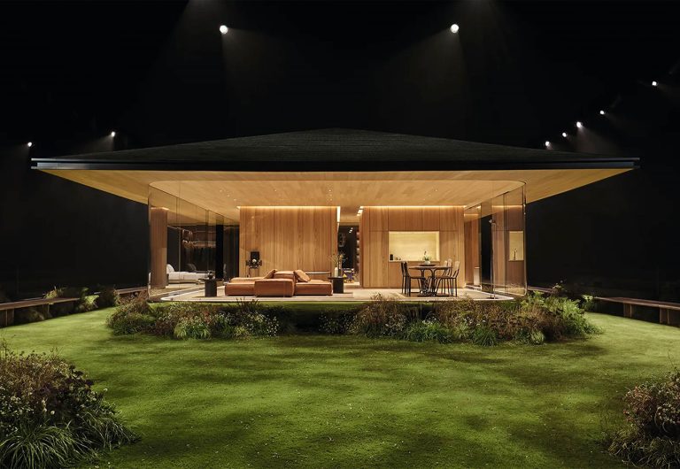 Read more about the article LIVING DIVANI @ LOUIS VUITTON MEN’S FALL WINTER 2026 SHOW